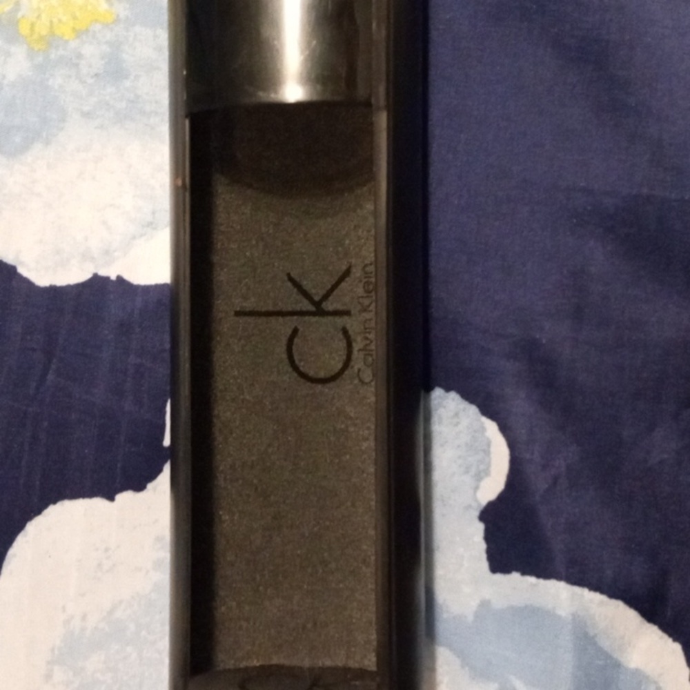 Calvin Klein glasses case - Picture 2 of 3